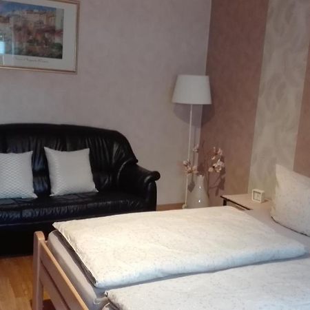 Ferienwohnung Schmitz Anschau Bagian luar foto