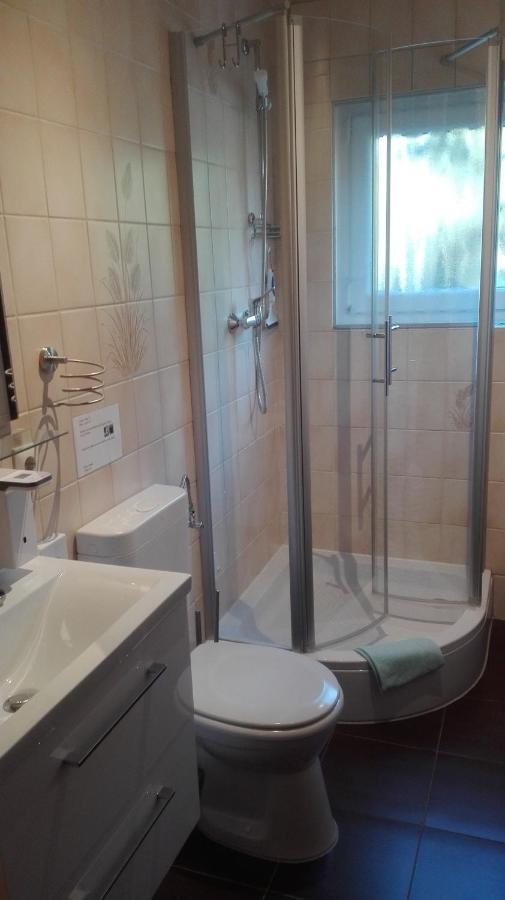 Ferienwohnung Schmitz Anschau Bagian luar foto