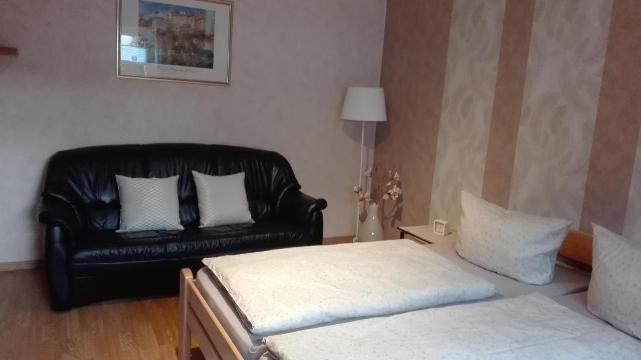 Ferienwohnung Schmitz Anschau Bagian luar foto