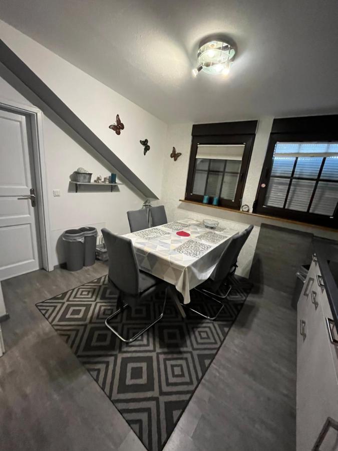 Ferienwohnung Schmitz Anschau Bagian luar foto