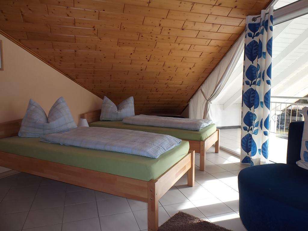 Ferienwohnung Schmitz Anschau Ruang foto