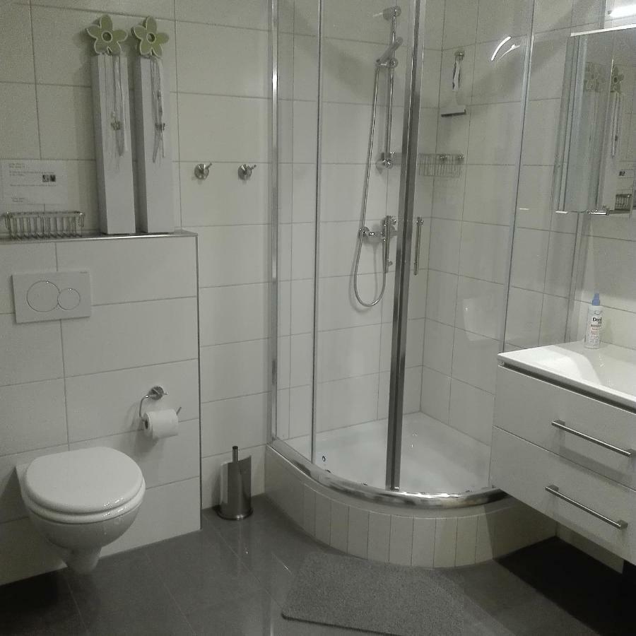 Ferienwohnung Schmitz Anschau Bagian luar foto